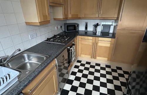 Quiet 3 bed semi with off street parking - Foto 7