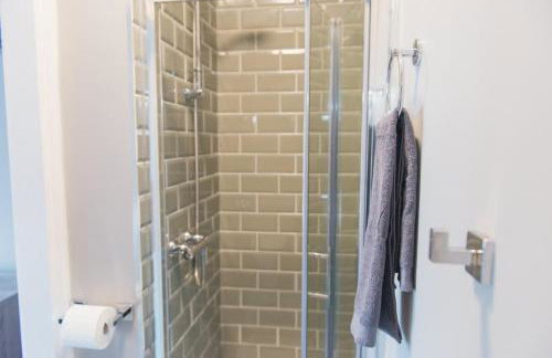 LYNNTON HOUSE Stunning 6 bed Town Centre House ALL with En-Suites Prime Location Tamworth - Foto 34