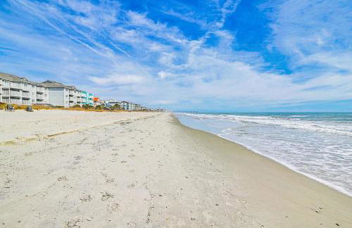 On-The-Beach Escape Oceanfront in Surfside! - Foto 23