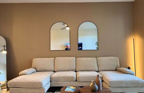 Modern Retreat 10 Min from Disneyland With Pool & Gym - Foto 50