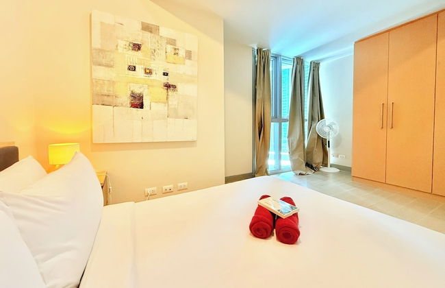 Uptown Parksuites 2 - Photo 17