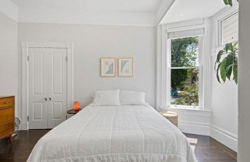 Minimalistic 1885 Queen Anne Cottage 2B-2B Upper Level Flat in Alameda - Foto 6
