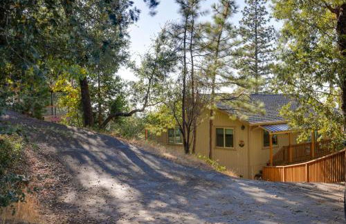Ski, Hike and Fish Mtn-View Gem with Deck in Tuolumne - Foto 24