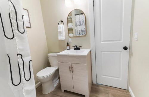 Fantastic retreat 5min from Village with media room, AC and sauna! - Foto 11