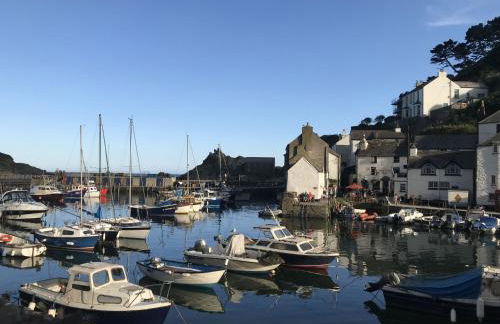 Linhay at East Trenean Farm -Luxury retreat for 2 with stunning rural views, private hot tub and EV charging - Foto 20