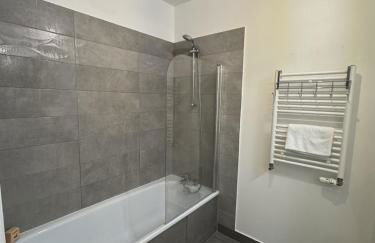 Modern and cozy Stay I Terrace and Parking I 10 min by car Orly airport I Quick access to Paris - Foto 12