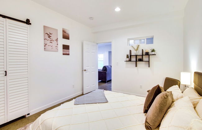 Chic and Modern Snohomish Hideaway on a Working Farm - Foto 7