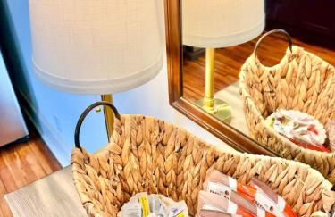 Charming Downtown Family Home with Fenced Yard - Foto 56