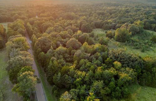 Cabin on Seven Acres with a Pond - Foto 22