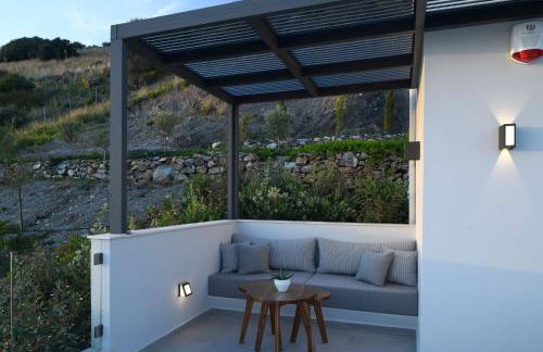 Rozites Luxury Beachfront Villa, By Hellocrete - Foto 8