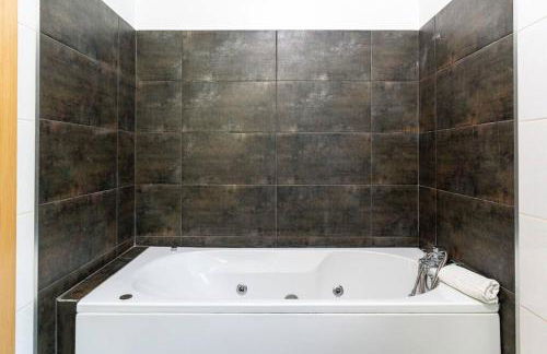 Casa Mia, a Dream Spot With Heated Pool - Photo 14