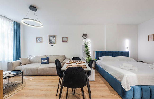 Coastal Pines Studio - Photo 14