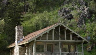 Rocky Mountains Nature Escape: Amazing Log Cabin with a Hot Tub in Darby, MT - Foto 3