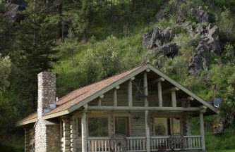 Rocky Mountains Nature Escape: Amazing Log Cabin with a Hot Tub in Darby, MT - Foto 3