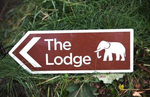 The Lodge Oldham - Photo 2