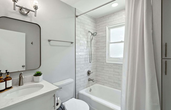 3 Separate Homes Walkable to Soco - Foto 26