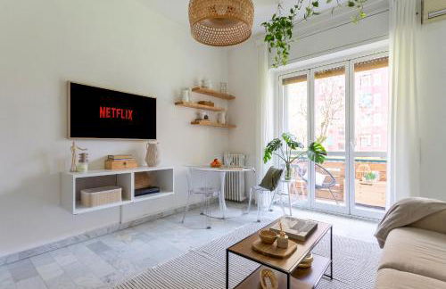 Yesclusive Apartment, parcheggio gratuito, Wi-Fi, vicino M4 Navigli, Humanitas, Forum Assago - Foto 3