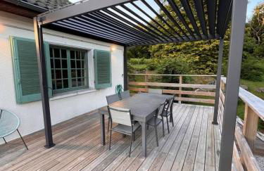 Villa des Suisses with Jacuzzi & View of Lake des Settons - Foto 32