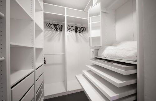 Sophisticated Minimalist Modern Home w/pool and spa - Foto 8