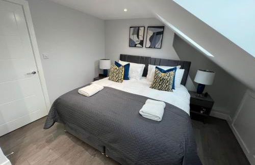 Aisiki Apartments at Stanhope Road, North Finchley, Airconditioned Multiple 2 or 3-Bedroom, Pet Friendly Duplex Flats, King or Twin Beds with Free WiFi - Foto 53