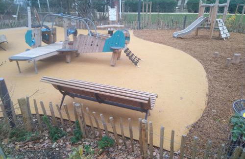 Appartement familiale face à un square arboré - Foto 7