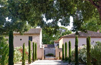 Mas du Chateau de la piscine - Photo 29