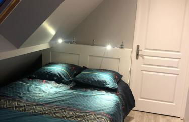 Logement @ 10 personnes avec piscine intérieure 31 degrés zoo de la FLECHE 24 h du Mans - Photo 27