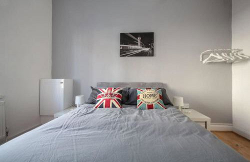 Large Modern Spacious House 6 Bedrooms 5 Bathrooms - Foto 38