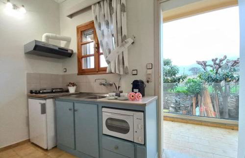 Family Friendly Kalliopi Apt - Photo 9