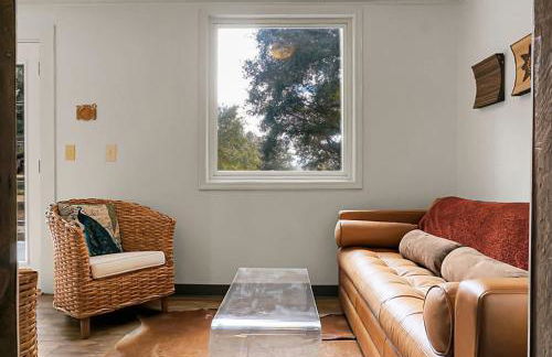 Awendaw Retreat 2 BR Cottage BBQ & Fire Pit - Foto 13