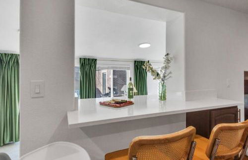 15min to Denver - AirHockey - Arcade - Minigolf - Sleeps10 - Foto 31