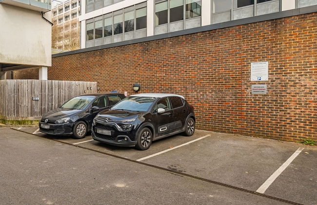 Festival Place Modern Town Center Apt - Foto 22