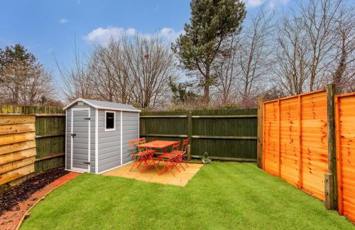 Winslow House - Walking Distance to the High Street - Driveway Parking, Fast WiFi, Smart TV and Self-Check-In by Yoko Property - Foto 21