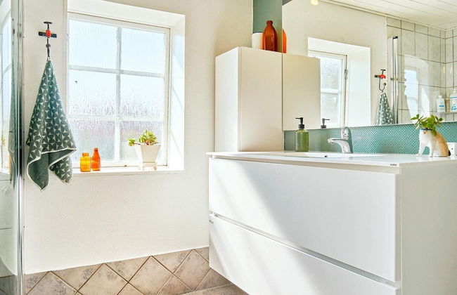 6 Person Holiday Home in Svaneke - Foto 7