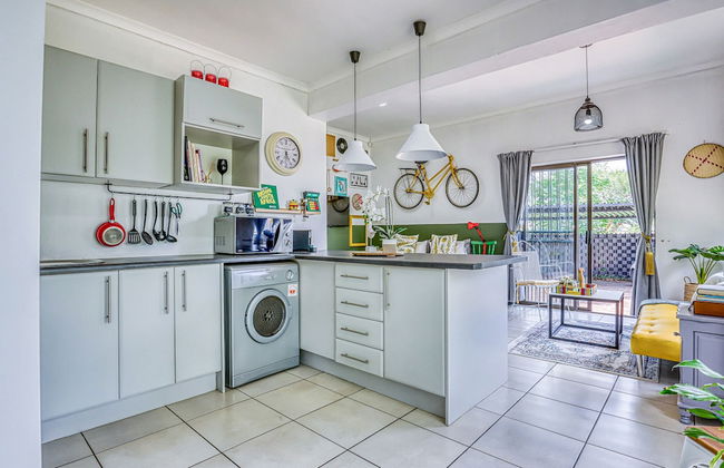 Chic Midtown Studio-1 Bed-solar-pool-fibre-samrand - Foto 6