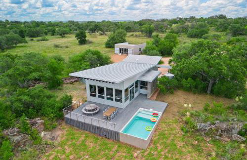 Luxury Riverfront Retreat - 6 Cabins - Private Pool - Photo 91