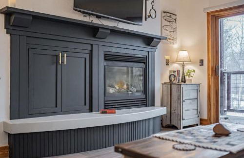 Upscale Couple's Getaway Hot Tubs - Foto 11