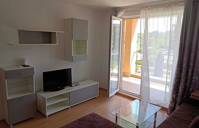 Nice Apartment With Swimming Pool - Photo 6