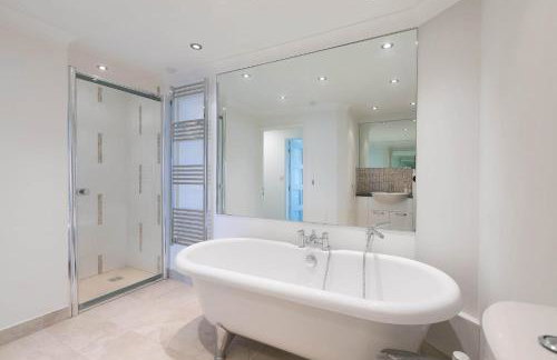 Golden Heights - Foto 20