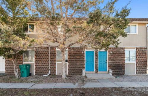 All New! Convenient Location! Sleeps 6 - Foto 40