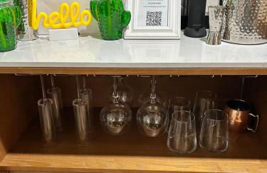 Serene Modern Home Backdoor with great WiFi, games, movies, patio seating and bbq Easy Access to North Joshua Tree National Park in 10 minutes - Foto 10