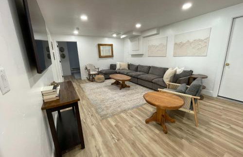 Large Off-Grid Luxury Cabin- creek land & views - Foto 27