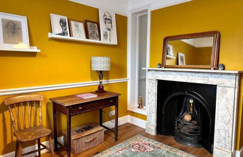 Cathedral Views Period Townhouse w/ Free Parking - Foto 2