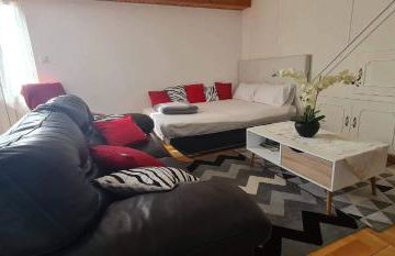 Belle Maison avec jardin RDC T3 de 70m2 Vacances ou cure thermale Rochefort - Foto 8