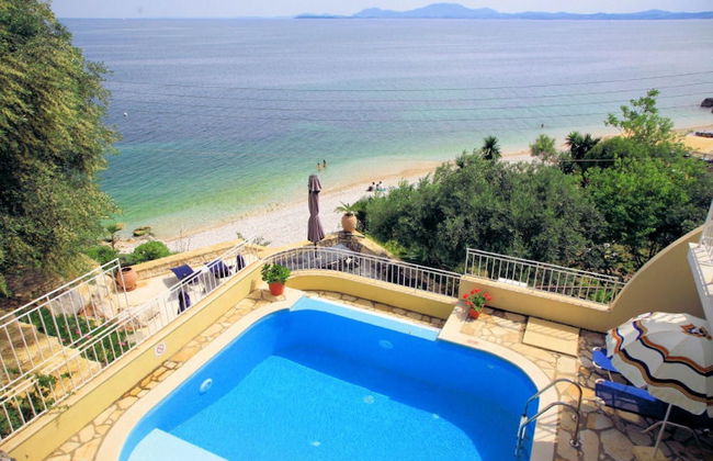 Villa Thalassa Large Private Pool Walk to Beach Sea Views A C Wifi Car Not Required - 920 - Photo 2
