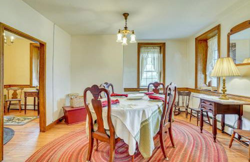 Rural and Historic Detour Escape with Horses On-Site! - Foto 12