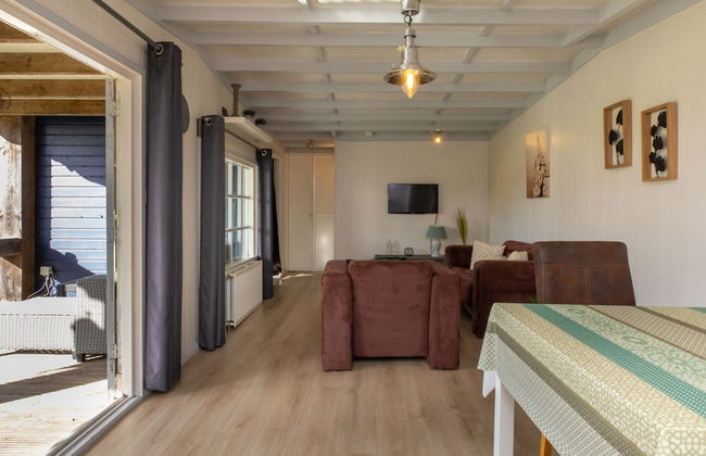 Romantic Holiday Home With Garden - Foto 13