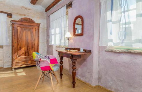 1 Bedroom Beautiful Apartment In Zminj - Photo 14