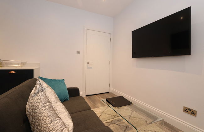 Dollar Apartments at 39 - Photo 28