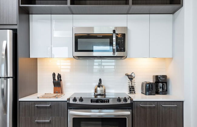 Global Luxury Suites at Reston Town Center - Photo 57